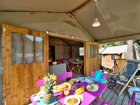 TENTE TOILE ET BOIS 4 personnes - Cabane Lodge Bois sur pilotis Standard 38m² (2 chambres) dont terrasse couverte de 8m² 4 pers.