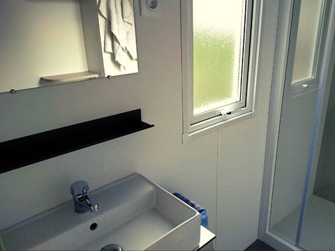 MOBILHOME 4 personnes - 2 chambres / jusqu'à 40m2 / sans équipements : MH 37 - 56 - 160 - 171 - 178 - 208