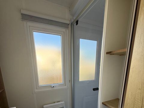 MOBILHOME 6 personnes - 3 chambres, jusqu'à 40m2, sans équipements : MH 77 - 124 - 194