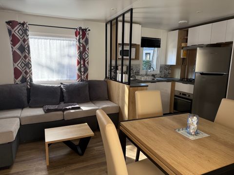 MOBILHOME 6 personnes - 3 chambres, jusqu'à 40m2, sans équipements : MH 77 - 124 - 194