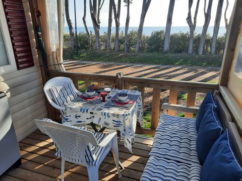 MOBILHOME 6 personnes - PREMIUM 6 pers. 3 chambres / 40m2 et + / L.L et/ou L.V, terrasse fermée, vue mer : MH 31 - 53 - 54 - 70 - 84 - 94 - 106 - 134 - 141 - 148 - 149 - 164 