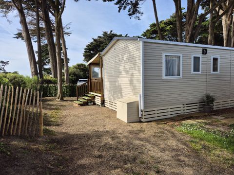 MOBILHOME 6 personnes - PREMIUM 6 pers. 3 chambres / 40m2 et + / L.L et/ou L.V, terrasse fermée, vue mer : MH 31 - 53 - 54 - 70 - 84 - 94 - 106 - 134 - 141 - 148 - 149 - 164 