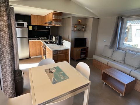 MOBILHOME 6 personnes - PREMIUM 6 pers. 3 chambres / 40m2 et + / L.L et/ou L.V, terrasse fermée, vue mer : MH 31 - 53 - 54 - 70 - 84 - 94 - 106 - 134 - 141 - 148 - 149 - 164 