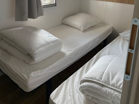 MOBILHOME 6 personnes - PREMIUM 6 pers. 3 chambres / 40m2 et + / L.L et/ou L.V, terrasse fermée, vue mer : MH 31 - 53 - 54 - 70 - 84 - 94 - 106 - 134 - 141 - 148 - 149 - 164 