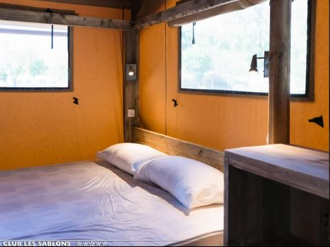 Tente en toile et en bois 6 personnes - LODGE Prestige CAMPING