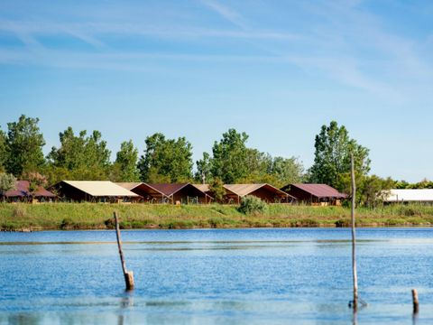 Tente en toile et en bois 6 personnes - LODGE Prestige CAMPING