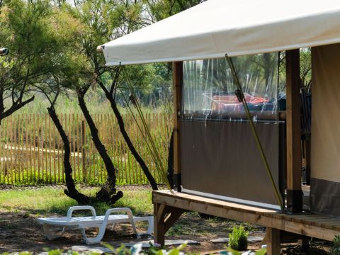 Tente en toile et en bois 5 personnes - Sunlodge Confort (pas de douche)
