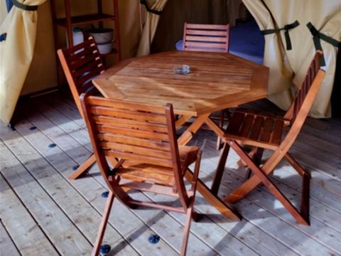 TENTE TOILE ET BOIS 5 personnes - CONFORT 2ch 5P sans sanitaires