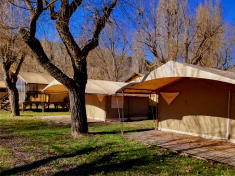 TENTE TOILE ET BOIS 5 personnes - ECO 2ch 5P sans sanitaires