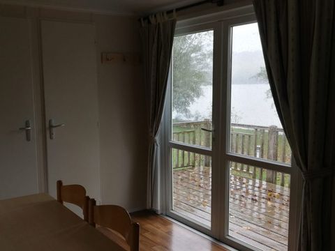 Mobilhome 1/6 personnes - LUXE - 2 chambres - Vue sur le Lac - 47m² terrasse comprise