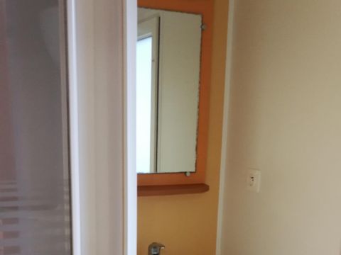 Mobilhome 1/6 personnes - PRIVILEGE - 2 chambres - 40m² terrasse comprise