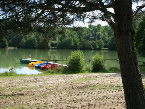 Camping Domaine du Lac de Neguenou - Camping Lot-et-Garonne - Image N°3