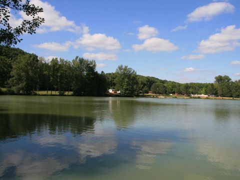 Camping Domaine du Lac de Neguenou - Camping Lot-et-Garonne - Image N°2