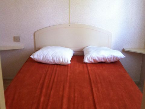 MOBILHOME 4 personnes - Vintage Standard 20m² - 2 chambres + terrasse non-couverte + TV