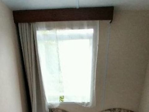 MOBILHOME 4 personnes - Nathalie et Didier, sous-location 2 chambres, terrasse couverte + TV