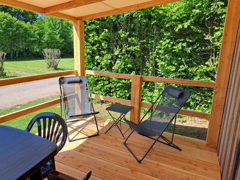 MOBILHOME 6 personnes - Limousin Confort 36m² (3 ch -6pers) + terrasse couverte + TV + lave-vaisselle