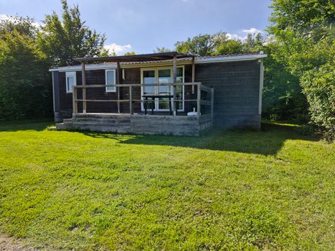 MOBILHOME 6 personnes - Limousin Confort 36m² (3 ch -6pers) + terrasse couverte + TV + lave-vaisselle