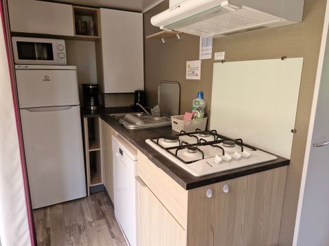 MOBILHOME 6 personnes - Limousin Confort 36m² (3 ch -6pers) + terrasse couverte + TV + lave-vaisselle