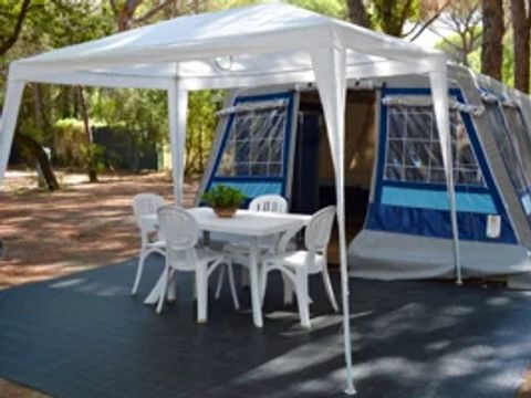 Tente en toile et en bois 4 personnes - CASETTA TENDA (sans sanitaires)