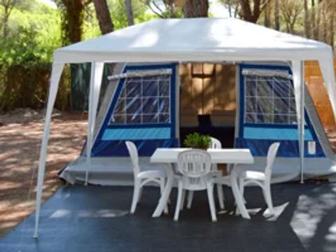 Tente en toile et en bois 4 personnes - CASETTA TENDA (sans sanitaires)