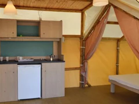 Tente en toile et en bois 4 personnes - SAFARI CONFORT (sans sanitaires)