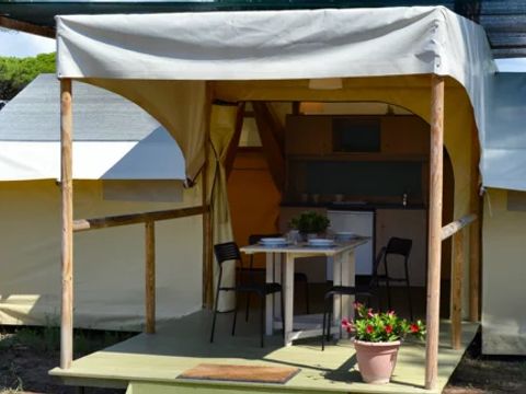 Tente en toile et en bois 4 personnes - SAFARI CONFORT (sans sanitaires)