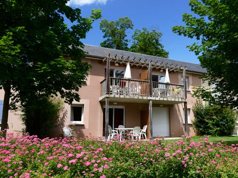 Résidence Odalys Référence Le Hameau du Lac - Camping Aveyron - Image N°2