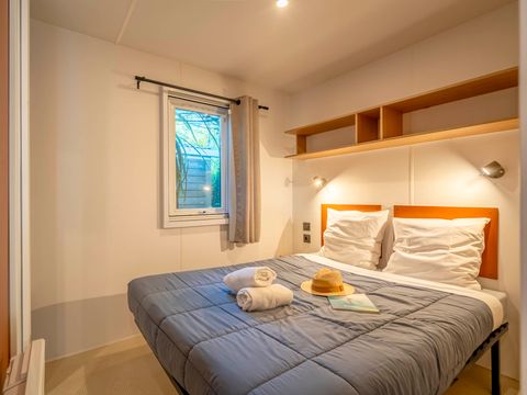 MOBILHOME 2 personnes - 1 chambre mitoyen OR sans stationnement 