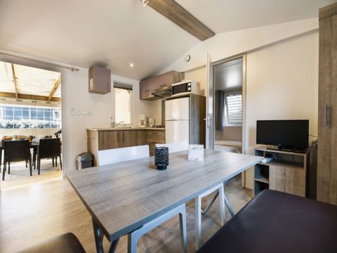 MOBILHOME 4 personnes - MH 2 ch - 2 Salles de bains - CONFORT - 4 personnes