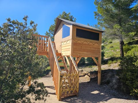 Hébergement 2 personnes - Cabane "Sainte-Victoire" vue panoramique