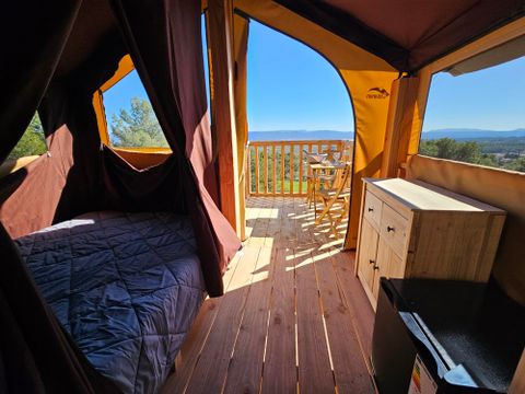 Hébergement 2 personnes - Cabane "Sainte-Victoire" vue panoramique