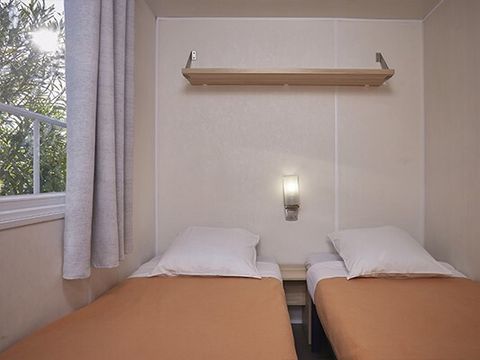 MOBILHOME 5 personnes - Mobil-home | Comfort | 2 Ch. | 5 Pers. | Terrasse surélevée | Clim.