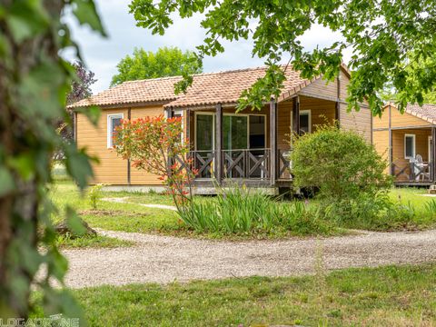 CHALET 4 personnes - Premium