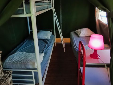 Tente en toile et en bois 5 personnes - LODGE sans sanitaires