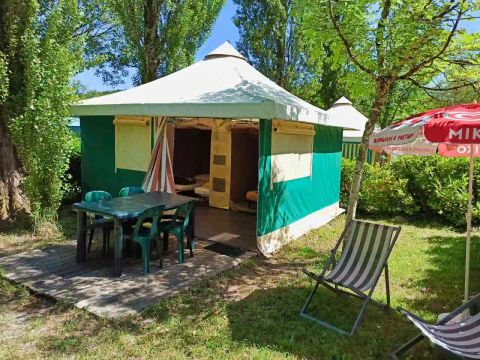 BUNGALOW TOILÉ 4 personnes - CONFORT (sans sanitaires)