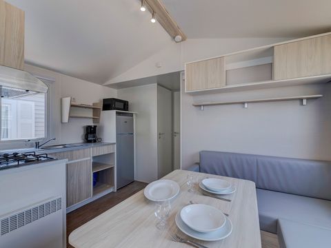 MOBILHOME 6 personnes - Comfort | 2 Ch. | 4/6 Pers. | Terrasse simple | Clim.