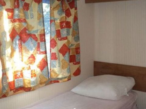 MOBILHOME 4 personnes - Lot - 2 chambres (Arrivée le samedi)