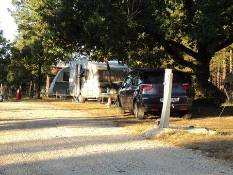 Camping Bellevue - Camping Lot - Image N°28