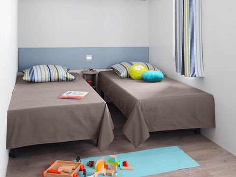 MOBILHOME 4 personnes - Confort TV - 2 chambres - 4 personnes