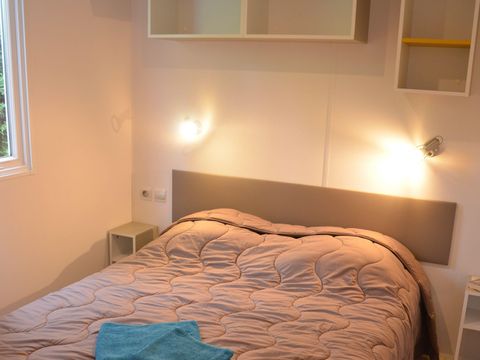 Mobilhome 4 personnes - Confort 25m² - 2 chambres - TV