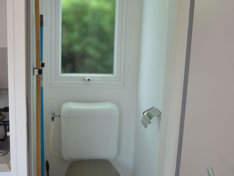 Mobilhome 4 personnes - Confort 25m² - 2 chambres - TV
