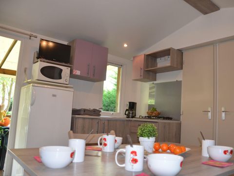 Mobilhome 6 personnes - Confort 32m² - 3 chambres - TV