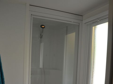 Mobilhome 6 personnes - Confort 32m² - 3 chambres - TV