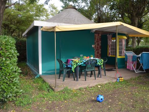 Bungalow toilé 4 personnes - Tentes Toilées Standard 25m² - 2 chambres - Sans sanitaire