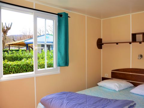 Mobilhome 4 personnes - Confort 29m² - 2 chambres - TV
