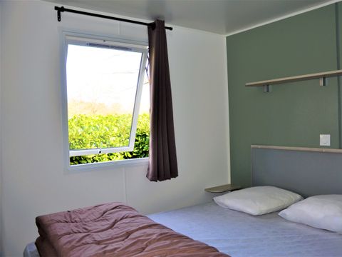 Mobilhome 6 personnes - Premium 32m² - CLIMATISÉ - 3 chambres - TV