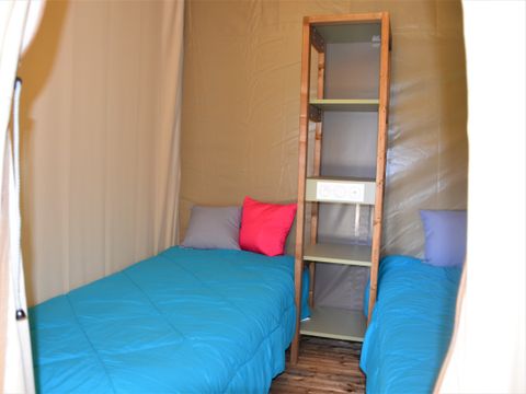 Tente en toile et en bois 4 personnes - Tente Woodlodge Confort 23m² - 2 chambres - Sans sanitaire