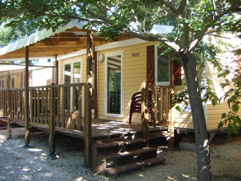 MOBILHOME 6 personnes - 4/6 places 30 m²