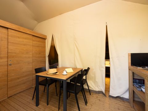 TENTE TOILE ET BOIS 4 personnes - Jungle Lodge 2ch - SDB