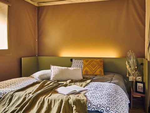 TENTE TOILE ET BOIS 4 personnes - Jungle Lodge 2ch - SDB